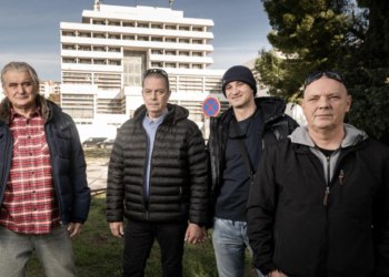 Slobodna Dalmacija – Splitski veterani postrojili se na Duilovu i šokirali obratom! Javno pozvali Plenkovića i Anušića: ‘Dajte nam dom!’