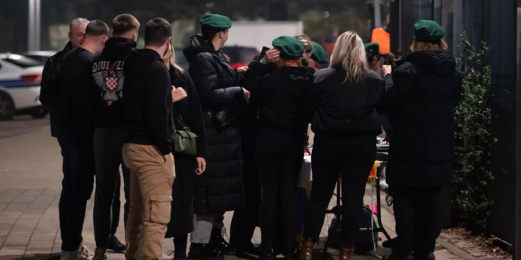 Slobodna Dalmacija – Thompsonov drugi koncert u Zadru: Jadrolinija zbog njega mijenjala red plovidbe kako bi mu svi mogli doći na koncert