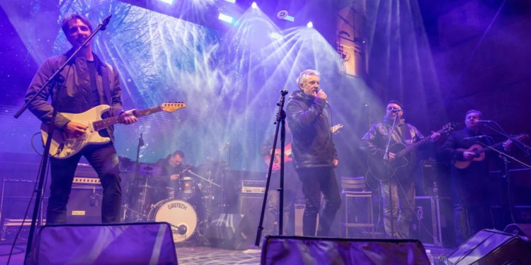 Slobodna Dalmacija – ‘U 2025. sam zamalo izgubio glavu, ali živ sam i dobro je’: Škoro nastupio u Splitu i šokirao priznanjem…