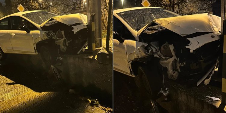 Slobodna Dalmacija – VIDEO Imamo snimku noćašnjeg kaosa! Pijan k’o letva vozao razbijeni auto po Splitu; zabio se kod groblja i pobjegao