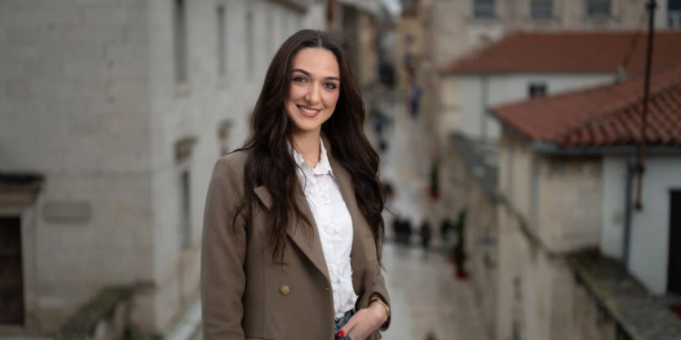 Slobodna Dalmacija – Volonterka Lana: zadarska studentica provodi slobodno vrijeme uz žrtve nasilja! ‘Najteže mi je kad su u priči djeca’