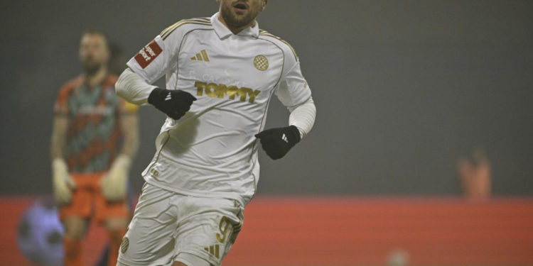 Sportske novosti – Ante Rebić kompletno se podredio Hajduku i sad izrasta u istinskog lidera na travnjaku