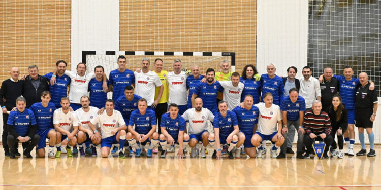 Sportske novosti – FOTO: Kakav skup nezaboravnih majstora Dinama i Hajduka na jednom mjestu! Pogledajte spektakl večer uoči derbija