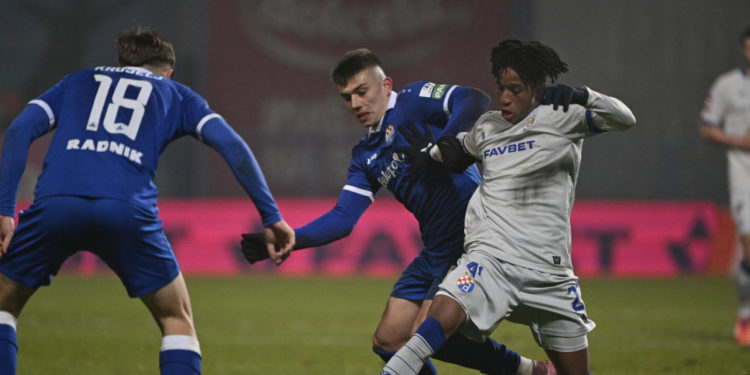 Sportske novosti – Otkrivamo pravu istinu o famoznom ‘ručku’ prije utakmice i dolasku fantastičnog Jagušića u Dinamo