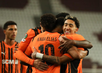 Sportske novosti – Postali izbjeglice u vlastitoj zemlji, Hrvat se zasitio uzbuna, a oligarh upucao ogroman novac u pojačanja