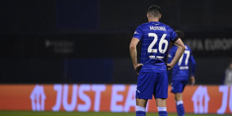 Sportske novosti – VIDEO: Pogledajte sedam minuta sumraka nad Maksimirom. Tribine izviždale novu blijedu predstavu Dinama