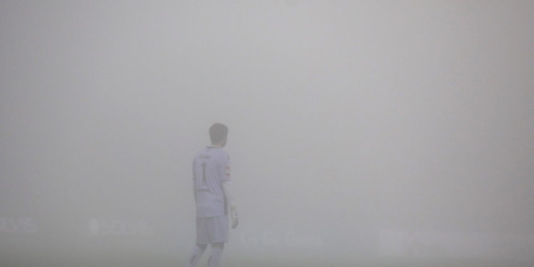 Sportske novosti – VIDEO: Veliki preokret Varaždina u ‘nevidljivom’ showu! Magla pravila probleme, poluvrijeme kasnilo 15 minuta