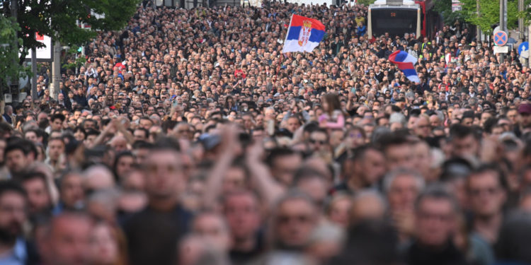 Srbija bez Vučića: Tko je dovoljno jak preuzeti vlast?