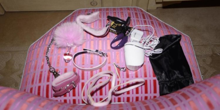 Što je unutar Epstein trove (SLIKE) — RT World News