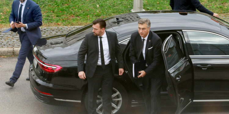 Susjedi bijesni na Plenkovića: ‘Pogledajte kako je ušao u zemlju, u zadnji tren obaviještena policija’