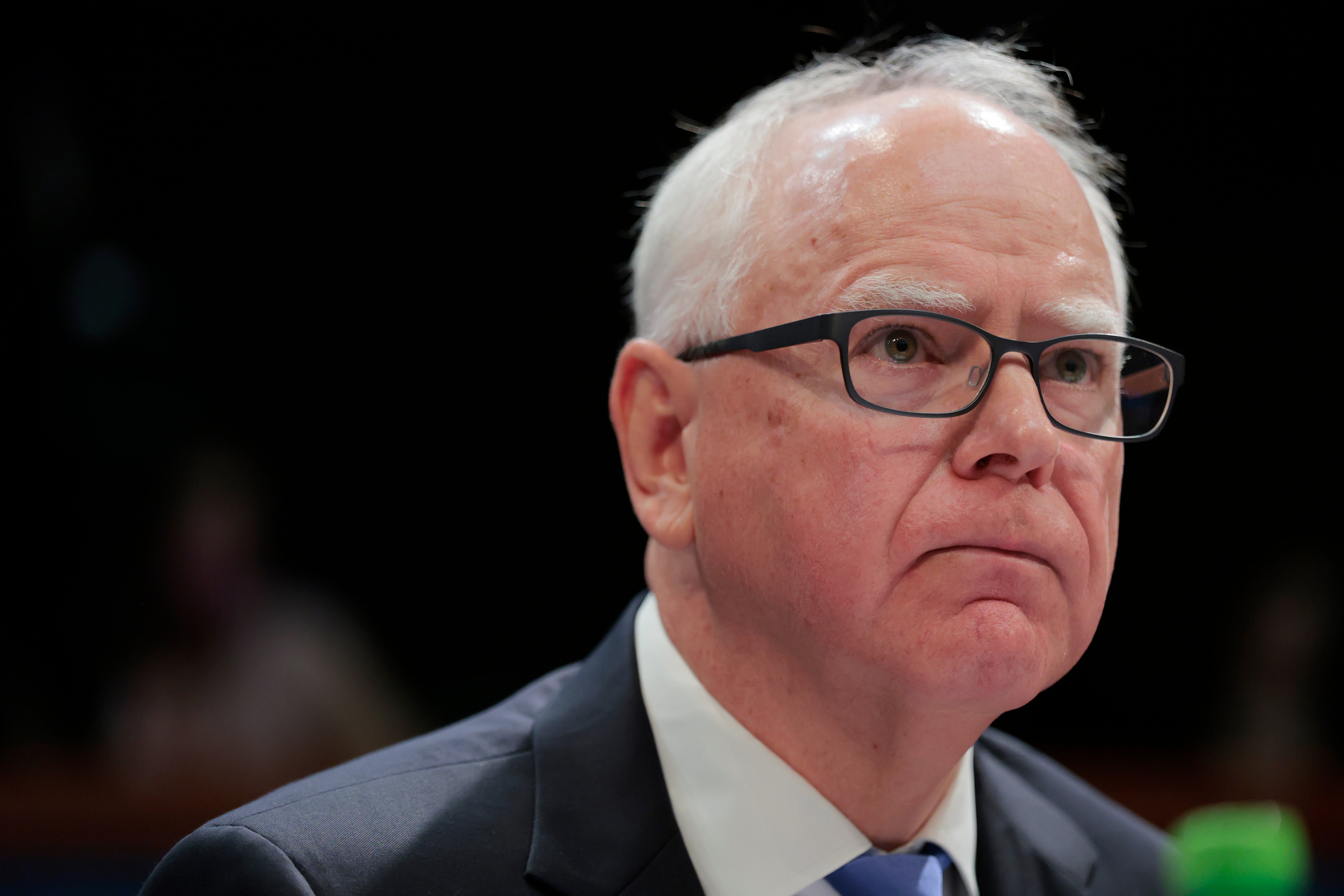 Guverner Minnesote Tim Walz odgovorio je predsjedniku Donaldu Trumpu nazvavši ga uvredom za osobe s invaliditetom