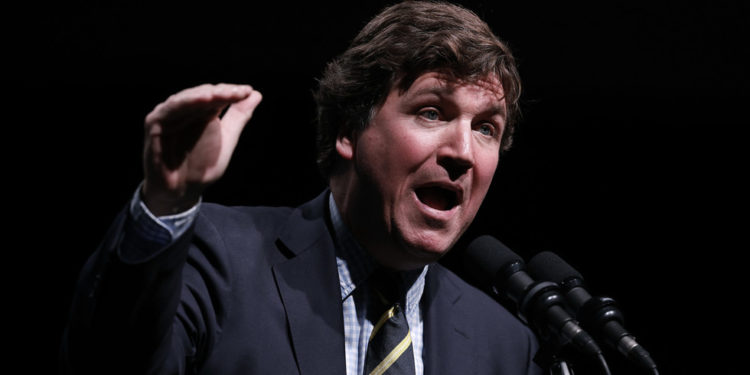 Trump bi mogao objaviti rat Venezueli – Tucker Carlson – RT World News