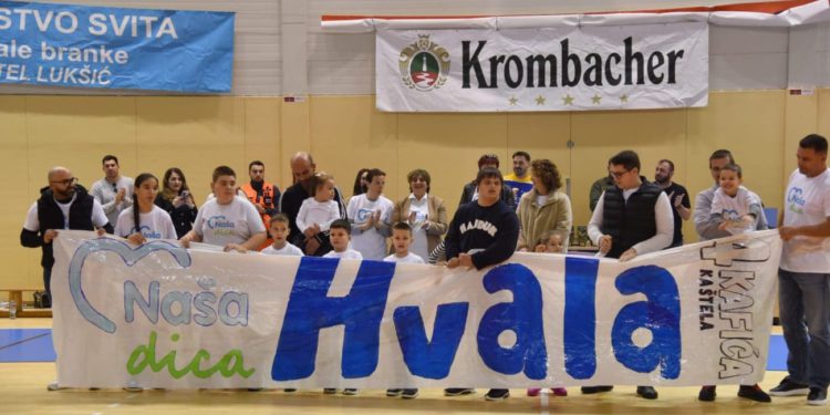 Turnir ‘Četiri kafića” okupio brojna poznata nogometna lica. Ekipa B-Coola slavila pobjedu