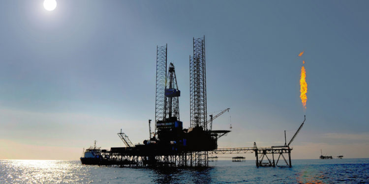 Ukrajinski dronovi prenijeli sukob i u Kaspijsko jezero: Napadi na brodove i naftne platforme