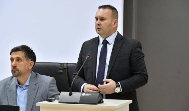 Umbrella: ‘Javnim dužnosnicima ne priliči vršiti pritisak niti diskreditirati novinare’