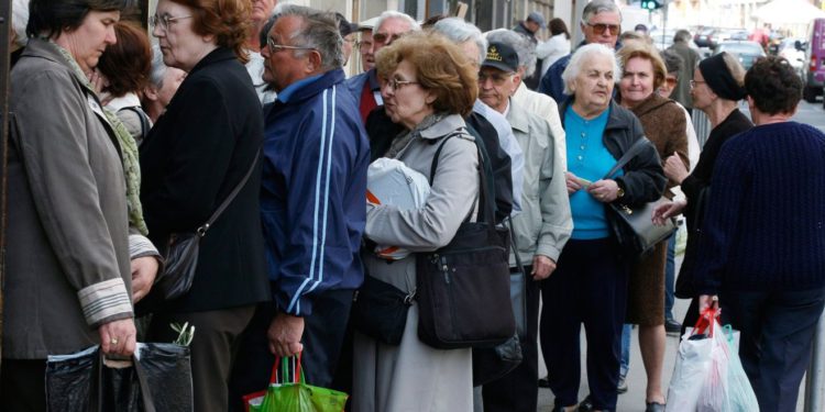 Umirovljenici u strahu: U 2026. možda će morati plaćati uslugu koju do sad nisu morali