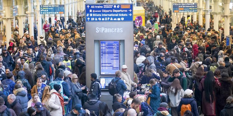 Usluge Eurostara obustavljene zbog problema s napajanjem u kanalskom tunelu