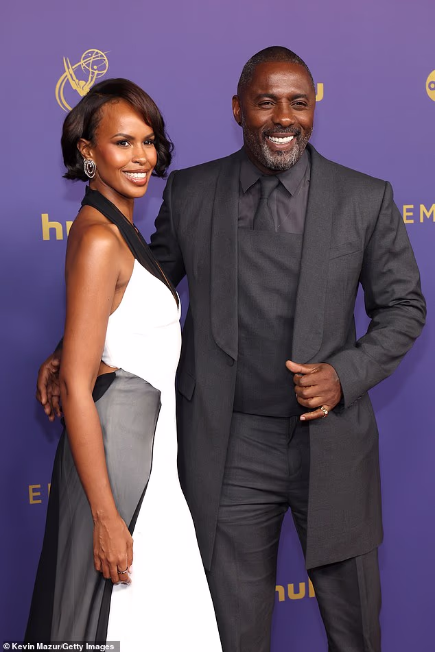 Ustani, sir Idris: glumac Luther proglašen je vitezom za svoju kampanju protiv kriminala nožem, dok Lavice predvode sportske heroje koje je kralj priznao u novogodišnjim počastima