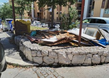 VAŽAN APEL Godinama gomilan otpad konačno se uklanja iz ovog splitskog kvarta, trebaju pomoć građana