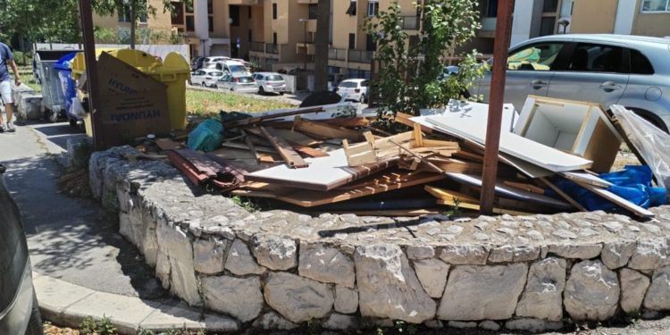 VAŽAN APEL Godinama gomilan otpad konačno se uklanja iz ovog splitskog kvarta, trebaju pomoć građana