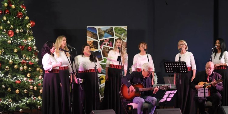 Večeras u šibenskom kazalištu tradicionalni koncert ‘Zdravo, o zvijezdo mora’: Belan, More, Skradinke, Žirje…
