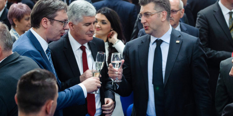 Vučić o Plenkoviću i Dodiku: ‘Blago njima’