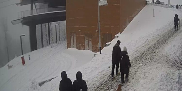 Zagrepčani se nakon mise masovno zaputili na Sljeme: Pazite na ovo ako želite uživati u snijegu