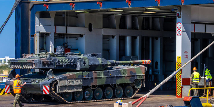 Zakonodavci EU odobrili su zonu putovanja bez granica u ‘vojnom Schengenu’ — RT World News