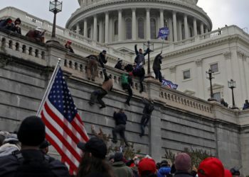 Zaokret: FBI uhitio muškarca koji je osumnjičen za postavljenje bombi noć prije napada na Kapitol
