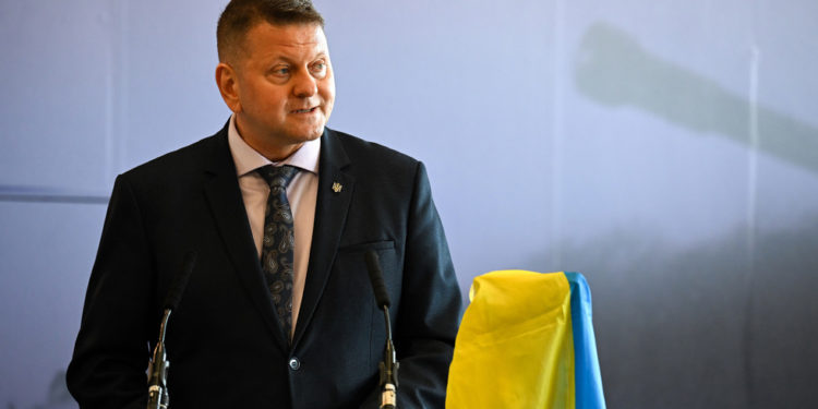 Zelenski bi izgubio izbore od bivšeg vrhovnog generala – anketa — RT Rusija i bivši Sovjetski Savez