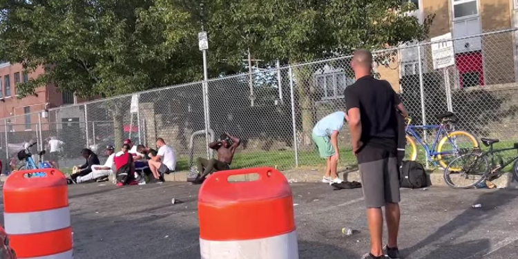 Zombi apokalipsa je zapravo već počela: Zna se tko ju režira i tko su im prve žrtve