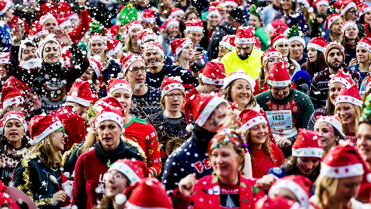 Trčanje ružnih božićnih džempera