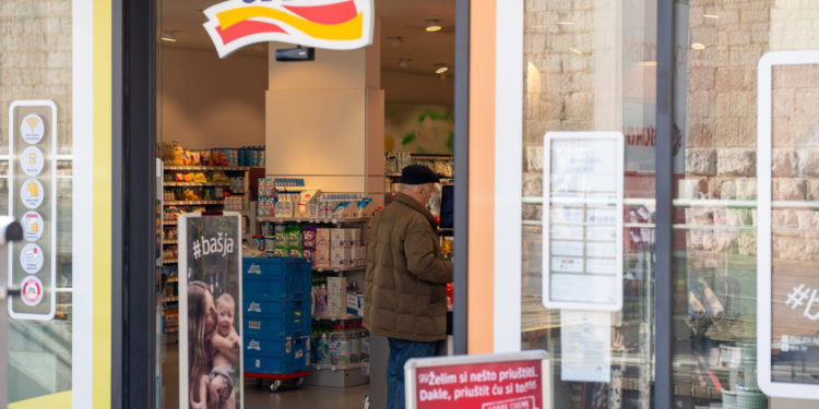 dm traži radnike: Objavili koliku plaću nude