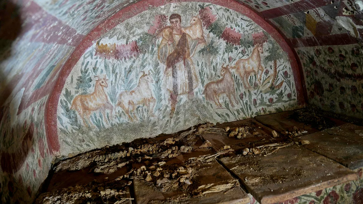 Freska prikazuje Isusa s jarcem preko ramena