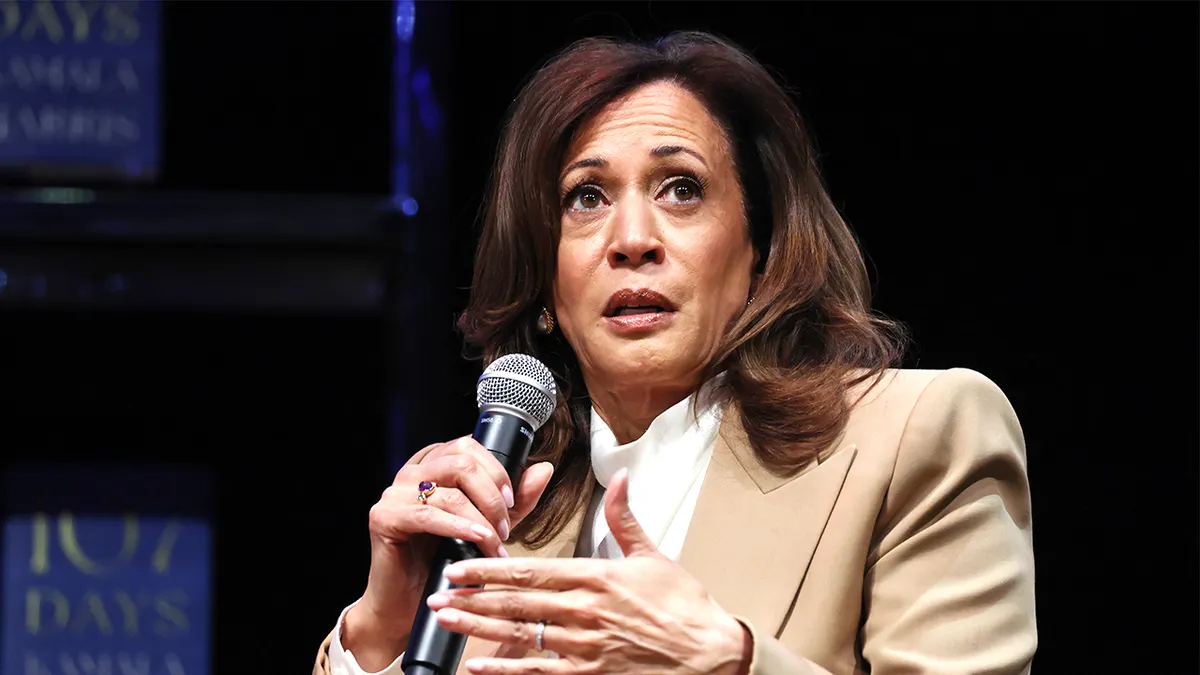 Kamala Harris na turneji knjige