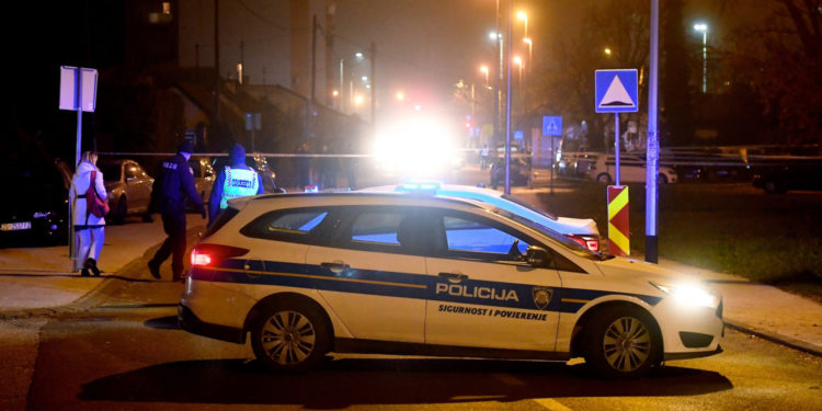 Maloljetnik u Novom Zagrebu zatečen ‘naoružan’ do zuba: Roditelji pod istragom