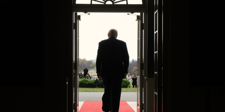 rumpova ekonomija dobiva na snazi, ali se suočava s testom slanja poruka, kaže Stephen Moore