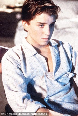 Ilan je glumio Wyatta u Čudnoj znanosti i tada je imao samo 16 godina