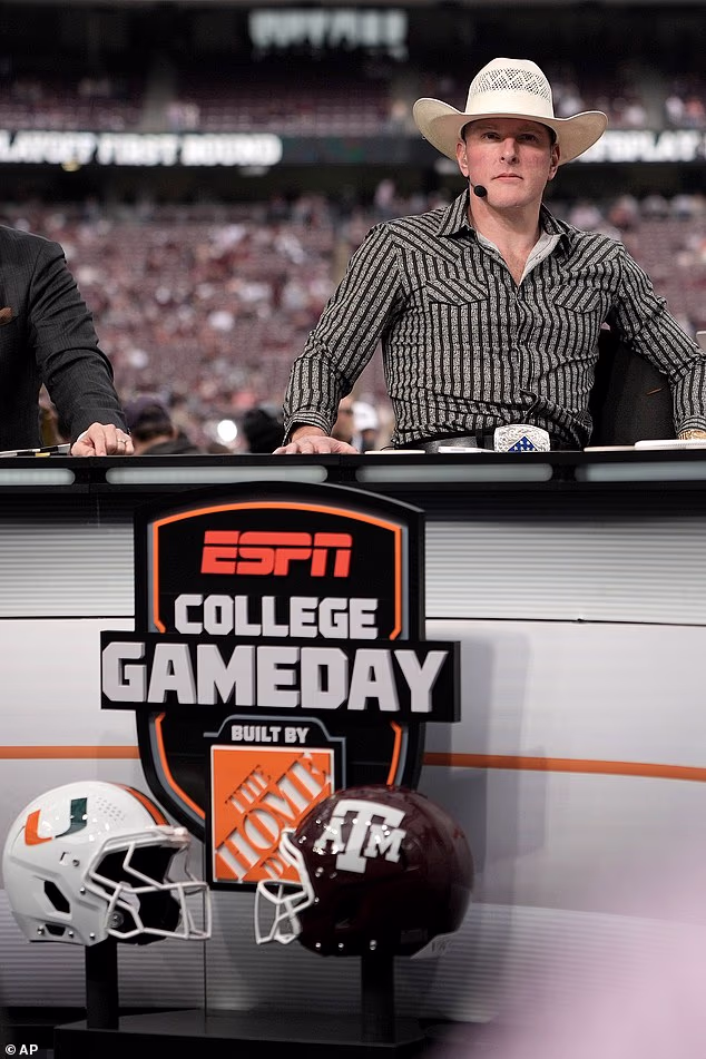 Manziel se trebao pojaviti na College Gamedayu s Patom McAfeejem (na slici) prije nego što je njegova alma mater, Texas A&M, ugostila Miami 20. prosinca u College Stationu u Texasu