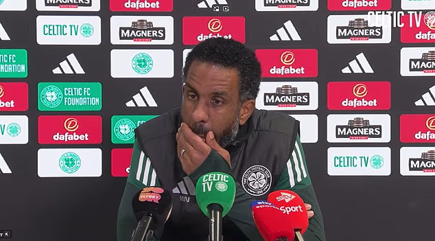 Nancy i dalje tvrdi da sustav 3-4-3 koji je nametnuo nije pridonio Celticovim šokantnim rezultatima