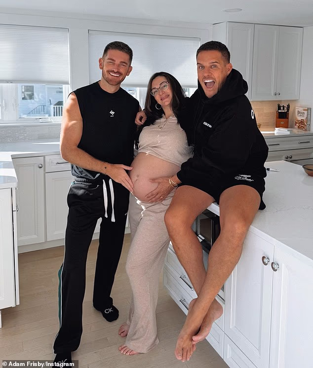 Daily Mail je u srpnju otkrio da će bivši osnivač In The Stylea (38) i njegova partnerica (37) dobiti bebu putem surogat majke.