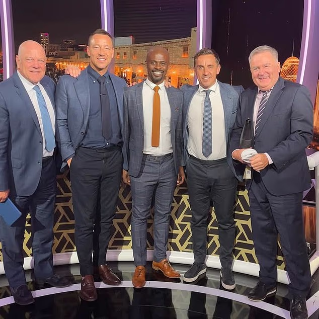 Keys je napustio Sky Sports 2011. zbog optužbi da je bio ženomrzac prema linijski ženi Sian Massey