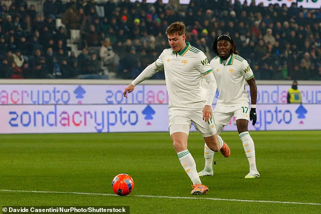 Nottingham Forest dodao je napadača Brightona Evana Fergusona na svoj popis napadačkih ciljeva (na slici igra za Romu protiv Atalante dok je na posudbi), uz Jorgena Stranda Larsena