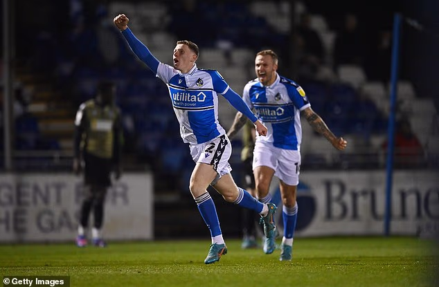 When Anderson played on loan for Bristol Rovers three seasons ago, it was on the left wing