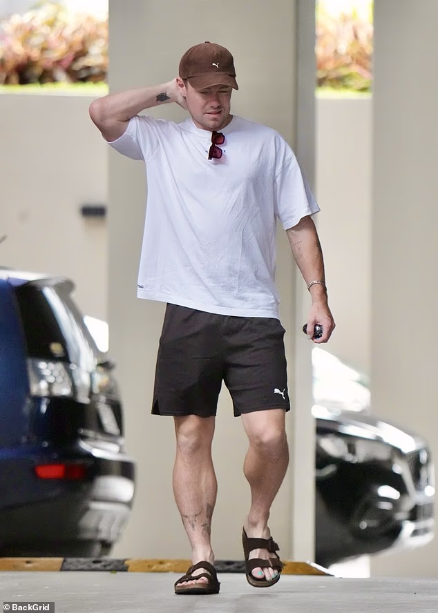 Neale ostaje u Brisbaneu gdje je pred medijima objavio da je par prekinuo