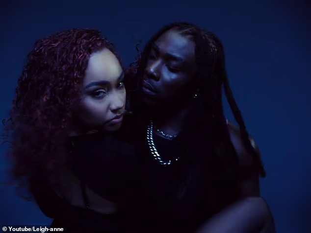 U pjesmi se ponovno ujedinjuje s jamajčanskim superproducentom Rvssianom (Vybz Kartel, Konshens, Ayra Starr) nakon prošlogodišnje samostalne pjesme Friends