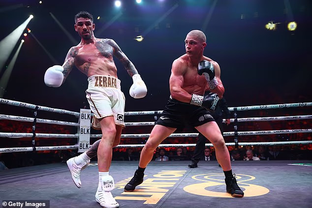 Zerafa je ušao u meč s puno dokaza, ali je izdržao samo dvije runde u ringu protiv mlađeg brata Tszyua