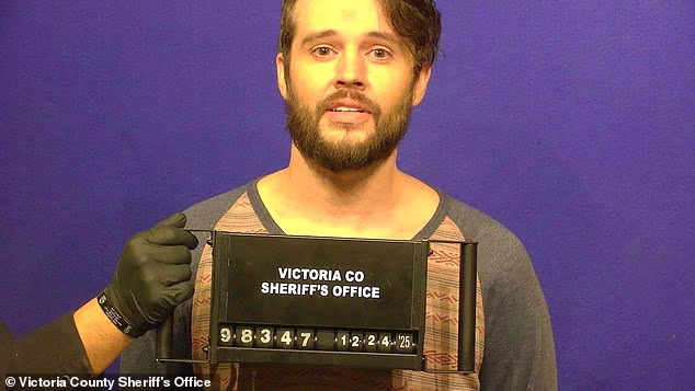 Prokop, koji se vidi na njegovoj fotografiji, također se suočava s optužbama za dječju pornografiju