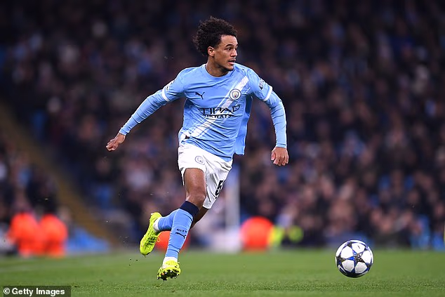 Oscar Bobb se borio za redovnu minutažu ove sezone, a Fulham se sada pojavio kao kandidat za njegov potpis