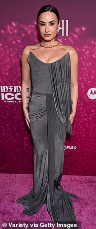 Lizzo se na crvenom tepihu pridružila i Demi Lovato